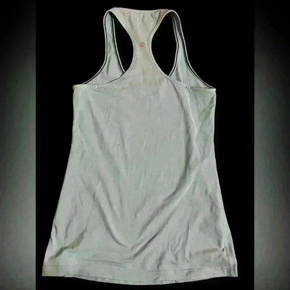 LULULEMON Racerback Light Blue Activewear Women’s Top Tank Size 8 - Picture 2 of 3